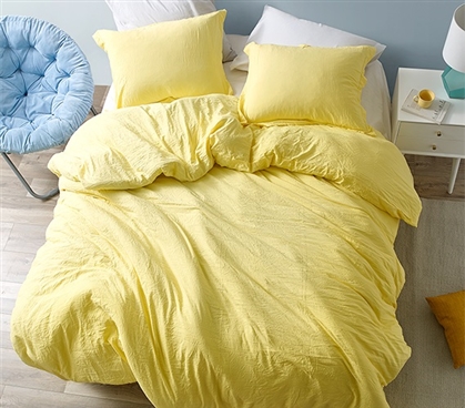 Chommie - Weighted Natural Loft Twin XL Comforter - Limelight Yellow